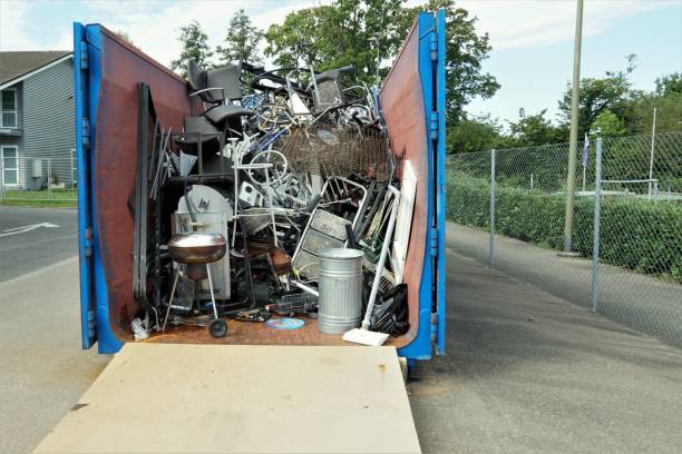 Best Construction Debris Removal  in Chlicothe, IL